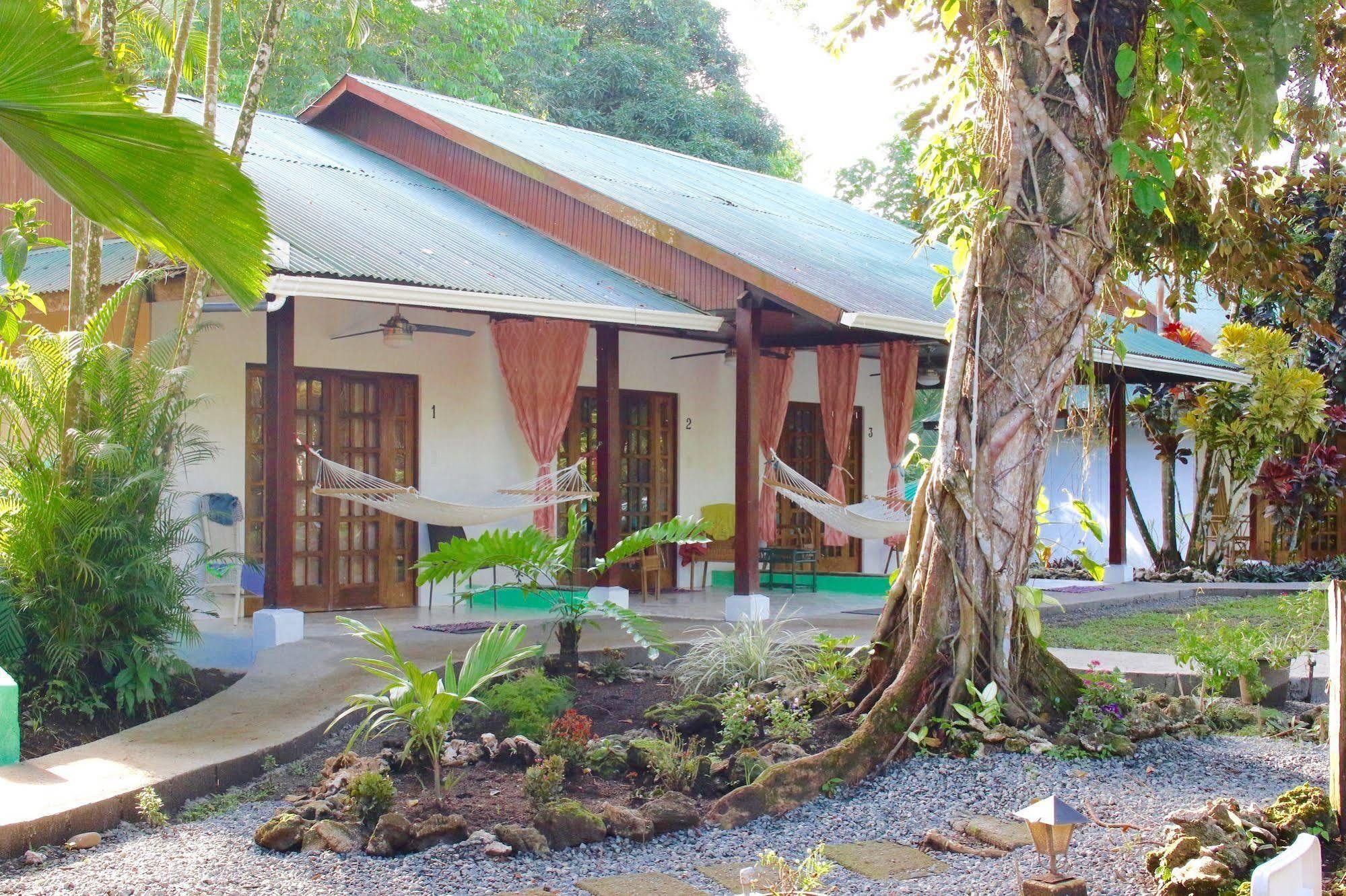 Magellan Boutique Hotel Cahuita Exterior foto